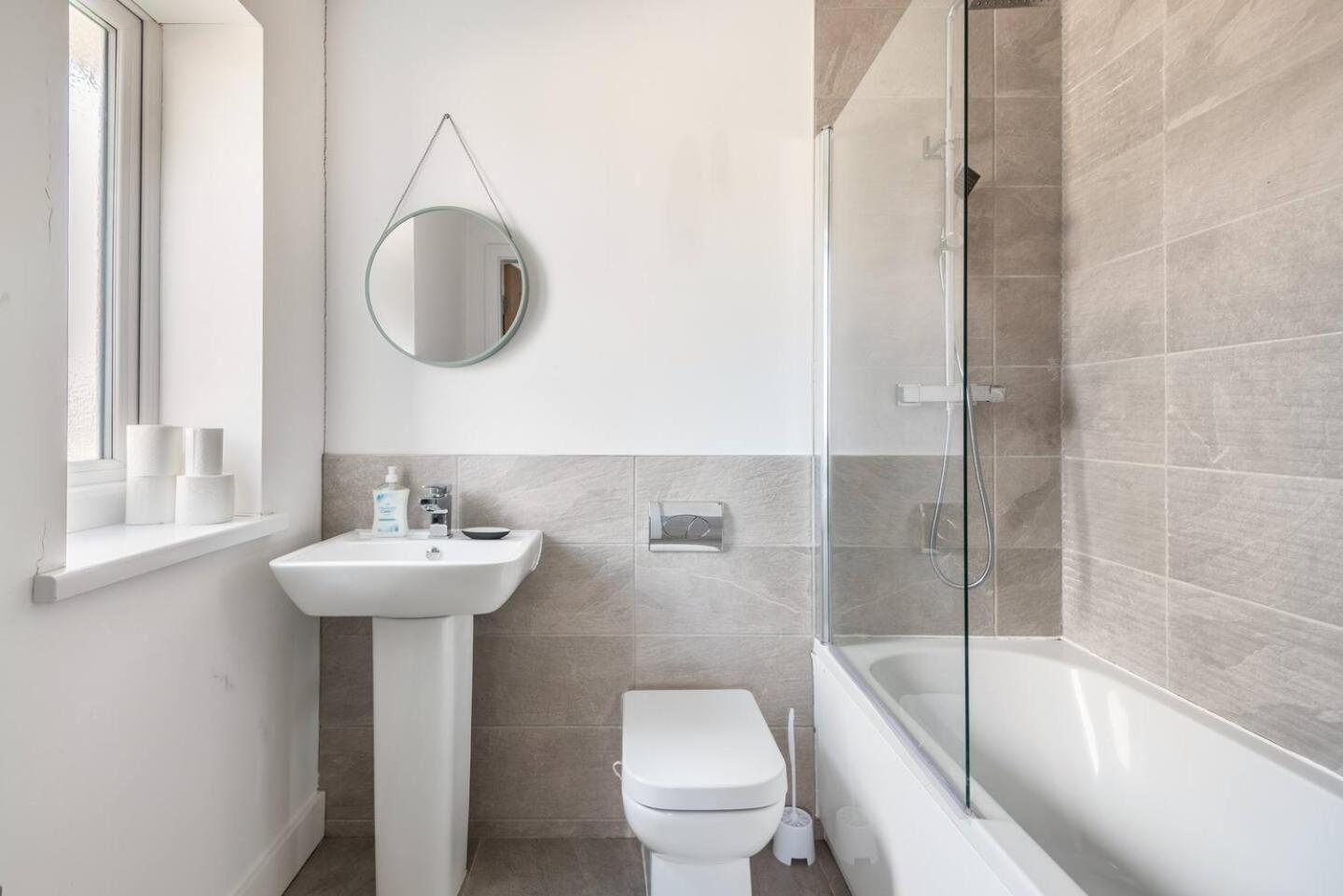 Luxurious 3-Bed Penthouse In Sheffield Lägenhet Handsworth Exteriör bild